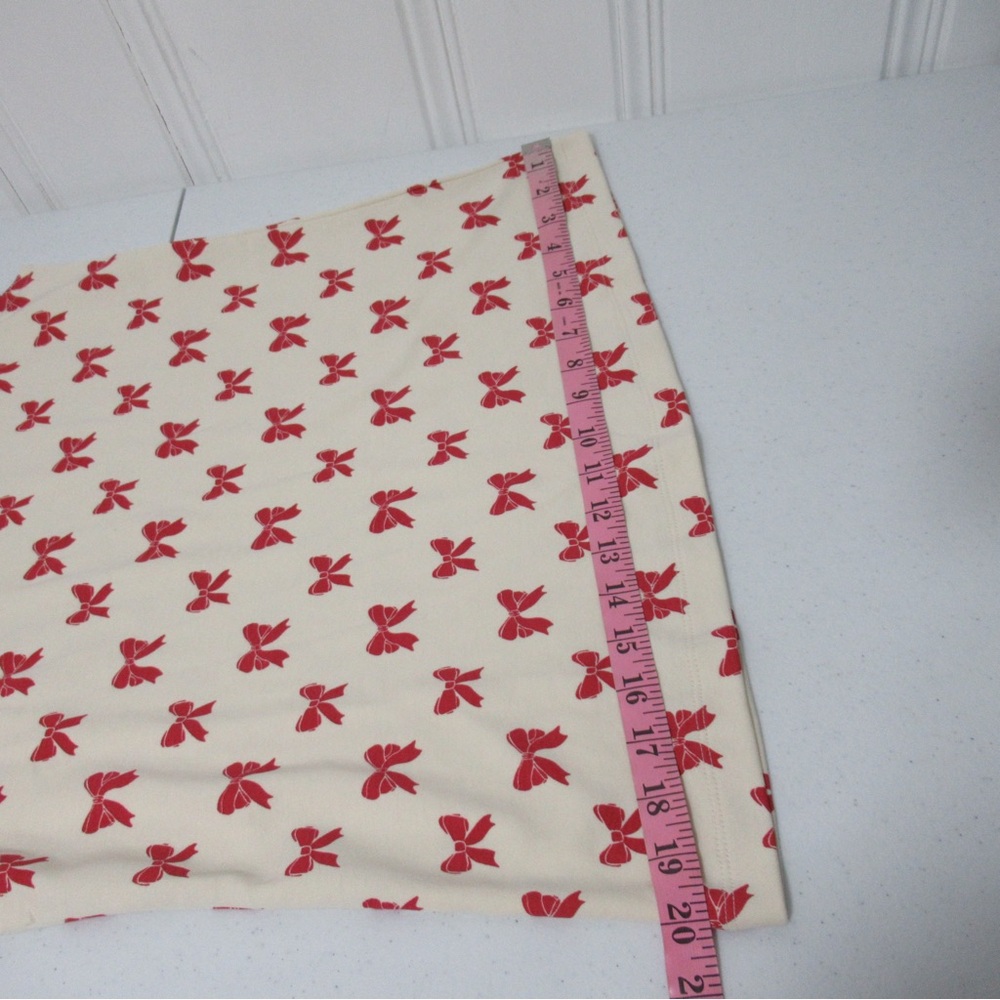 Kate Quinn Organic Cotton Retro Flutter Tee Red Bow Print Size Large - Picture 12 of 14